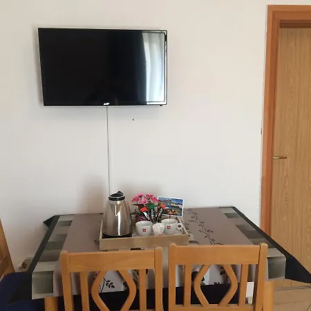 Menalo 招待所 Hodilje